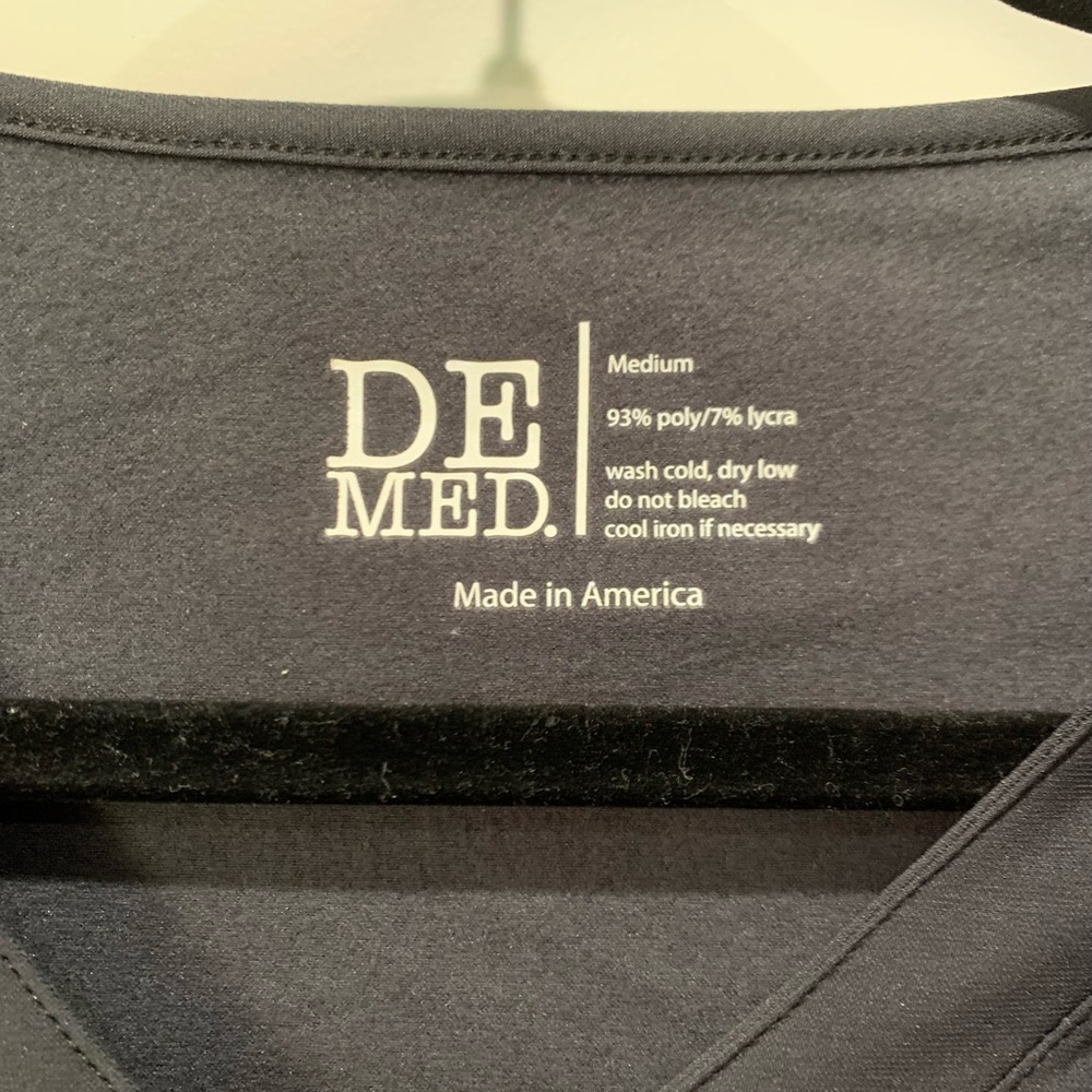 DEMED Water Resistant Scrub Top - Picture 3 of 3